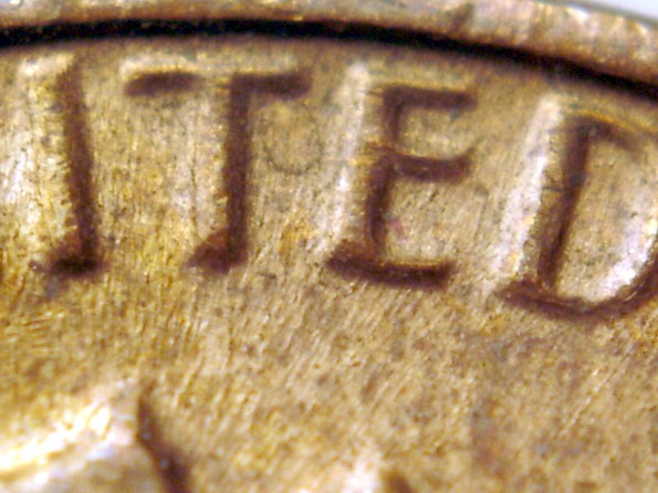 1982-Lincoln-Memorial-Cent---Small-Date-Copper---DDR?